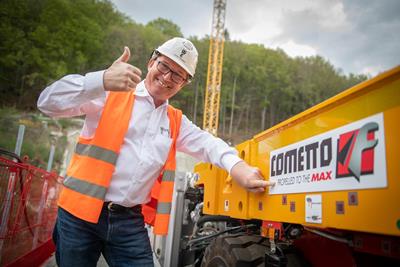 Jochen Wiesbauer is proud of his Cometto MSPE self-propelled modular trailers