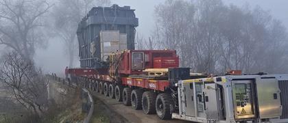 Fagioli used a 20 axle lines SPMT by Cometto for the transport from transshipment area up to site.