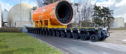 La ditta Gertzen Krane - Transporte GmbH & Co. KG è incaricata della rimozione del generatore di 391 tonnellate.