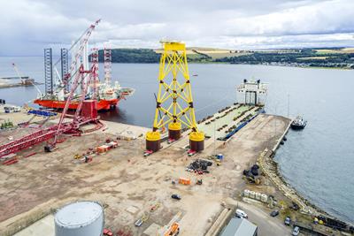 A first mission is being carried out in the United Kingdom with 84 axle lines for moving jacket structures weighing between 1,850 and 2,300 tons.