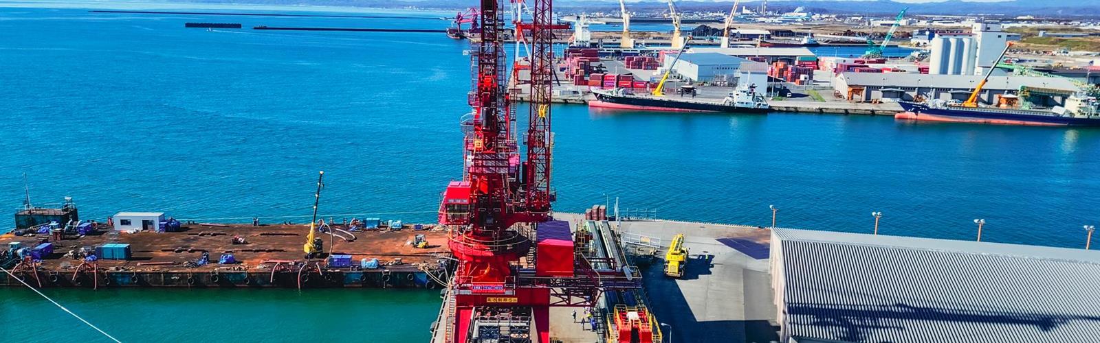 Кран высотой 50 метров на модулях Cometto MSPE до конечного пункта назначения