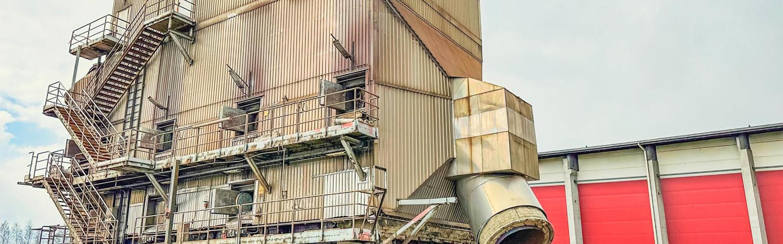 Cometto SPMT schultert 243 Tonnen schweren Elektrofilter