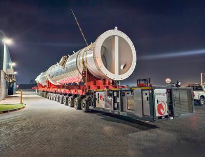 Al Faris ставит 30-метровую цистерну на самоходный модуль Cometto SPMT с 18-ю линиями осей