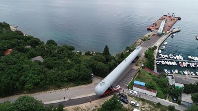 Fagioli transportiert 80m-Behälter von Italien nach Kroatien