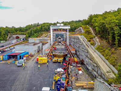 The 7,528 m tunnel through the Apennine mountain range is located on the motorway section of the A1 between Barberino del Mugello and Calenzano in the Province of Florence.