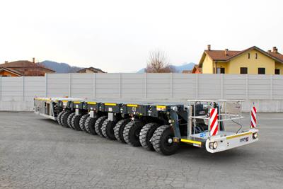 Este bogie SPMT vehículos modulares autopropulsados de accionamiento electrónico de 6 ejes forma parte de la entrega a nuestro cliente italiano S.I.M.I. Srl.